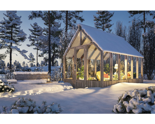 Winterlandschaft mit Gewächshaus, Sitzbank und Schneebedeckung