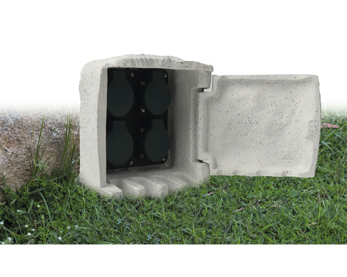 Außensteckdose im Steindesign mit vier Steckdosen und offenem Deckel