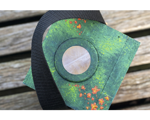 Dekoratives Nistkastenhaus mit Trageband