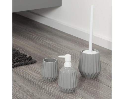 Badezimmer-Set mit Seifenspender, Zahnputzbecher und WC-Bürste