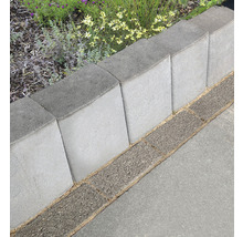 Gartenlandschaft mit Rasenkantensteinen aus Beton