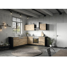 Moderne Küche im Industrie Design mit Küchenschränken in Holzoptik und Edelstahldunstabzugshaube.