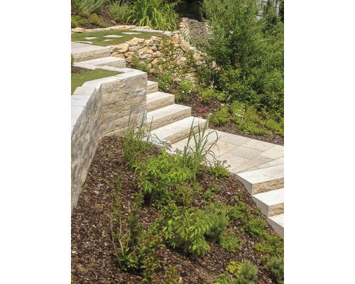 FLAIRSTONE Blockstufe aus deutschem Jura Kalkstein beige 100 cm x 37 cm x 15 cm FLAIRSTONE Blockstufe aus deutschem Jura Kalkstein beige 100 cm x 37 cm x 15 cm