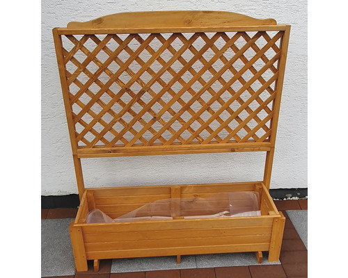 Pflanzkasten mit Rankgitter aus Holz