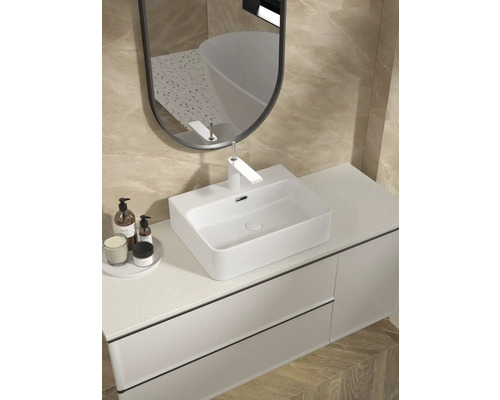 Modernes Badezimmer mit Aufsatzwaschbecken, Waschtischunterschrank und Spiegel