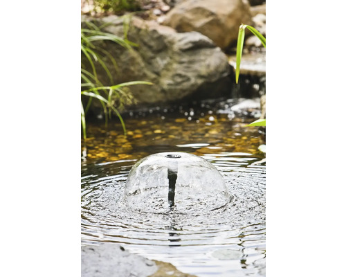 Klares Wasserfontänen-Set für den Gartenteich