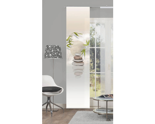 Dekoschals mit Steinmotiv im Wohnzimmer