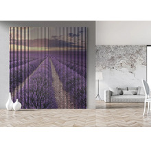 Wandpaneel mit Lavendelfeld Motiv im modernen Wohnraum