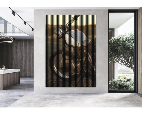 Dekorative Wandpaneele mit Motorradmotiv in einem modernen Raum