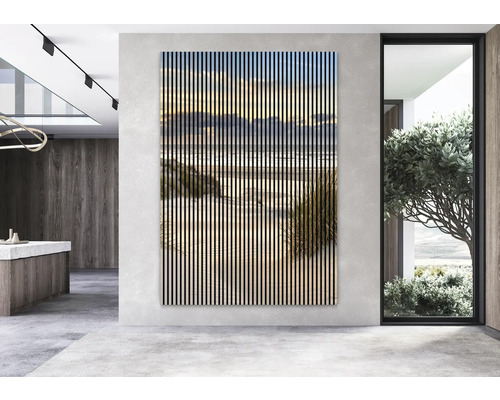 Dekoratives Wandpaneel mit Strandmotiv im modernen Wohnraum