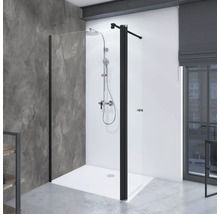 Modernes Badezimmer mit ebenerdiger Dusche, Duscharmatur und schwarzem Rahmen