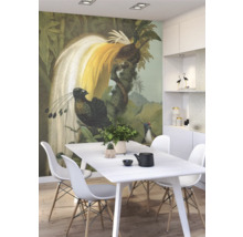 Esszimmer mit Fototapete mit Vogelmotiv, Esstisch und Stühlen