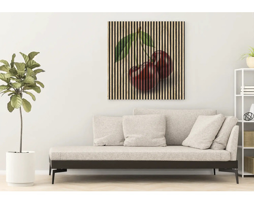 Wandbild mit Kirschmotiv über einem Sofa im Wohnzimmer
