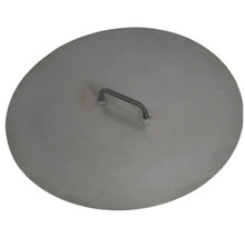 Feuerstellenabdeckung aus Metall mit Griff