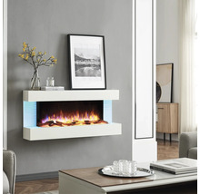 Wohnzimmer mit modernem Elektrokamin zur Wandmontage mit Flammeneffekt