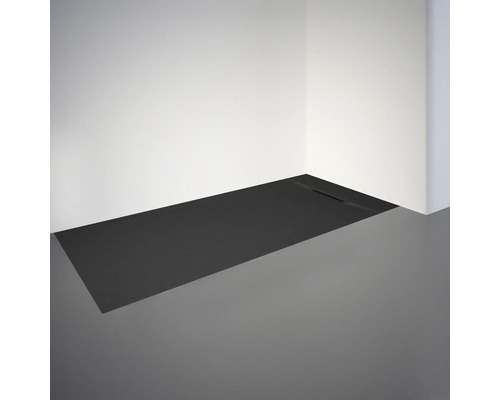 Ebenerdige Dusche mit Ablaufrinne im Eckbereich