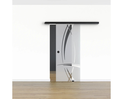 Schiebetür aus Glas mit Muster vor einer Wand