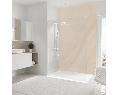 Duschrückwand Schulte Decodesign 2550x1500x3 mm Steinoptik Sandstein Helles Badezimmer mit Duschkabine, Waschtisch und weißem Teppich