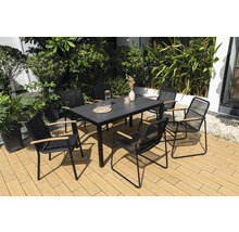 Gartensitzgruppe mit Tisch und sechs Stühlen auf einer Terrasse