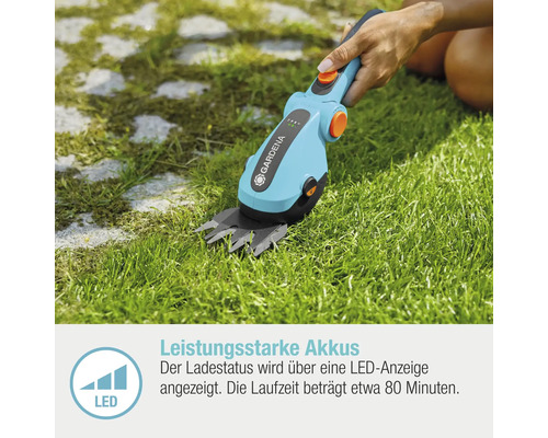 Gardena Akku Grasschere im Einsatz auf Rasenfläche