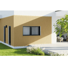 Hausfassade mit Fenster und Holzverkleidung