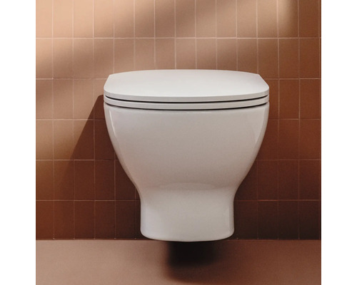 Wandhängendes WC im Badezimmer