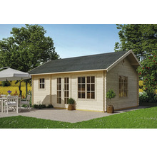Gartenhaus aus Holz mit Fenstern und Doppeltür im Garten