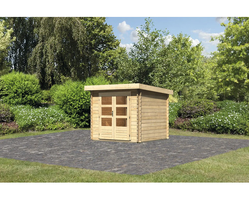 Gartenhaus aus Holz mit Doppeltür vor Gartenkulisse