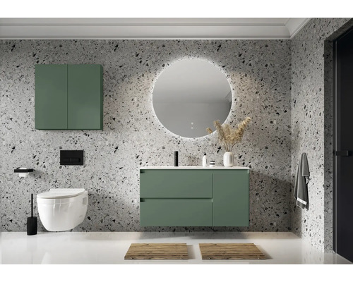 Modernes Badezimmer mit Waschtisch, Spiegel, Toilette und Ablage