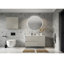 Modernes Badezimmer mit Waschtisch, Spiegelschrank, runden Spiegel mit Beleuchtung und hängendem WC