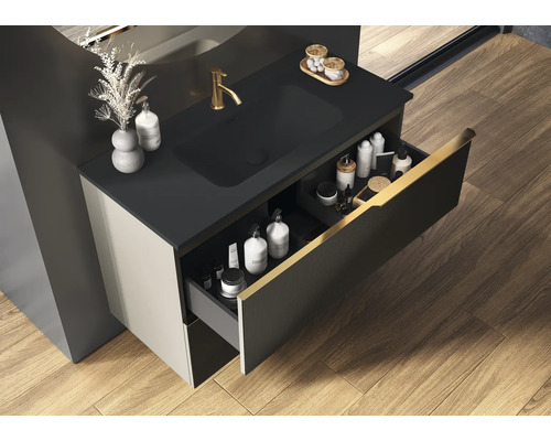 Badezimmerwaschtisch mit Schubladen zur Aufbewahrung von Badutensilien.