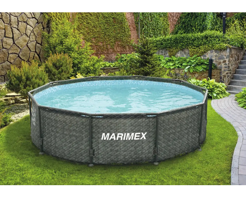 Marimex Frame Pool im Garten mit grüner Rasenfläche
