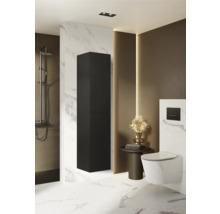 Modernes Badezimmer mit schwarzem Hochschrank, Dusche und Toilette