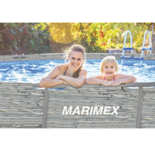 Marimex Pool mit zwei Personen im Wasser und einer Leiter im Hintergrund