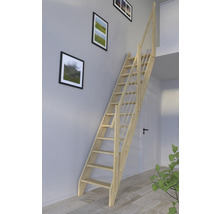 Gerade Treppe aus Holz mit Geländer im Innenraum