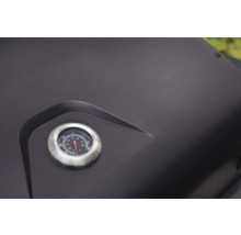 Grillthermometer auf einem Grill