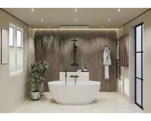 Modernes Badezimmer mit freistehender Badewanne, Holzwand und Pflanzen