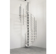 Wendeltreppe aus Metall vor einer Wand