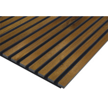 Holzpaneel mit Lattenstruktur für die Wandgestaltung