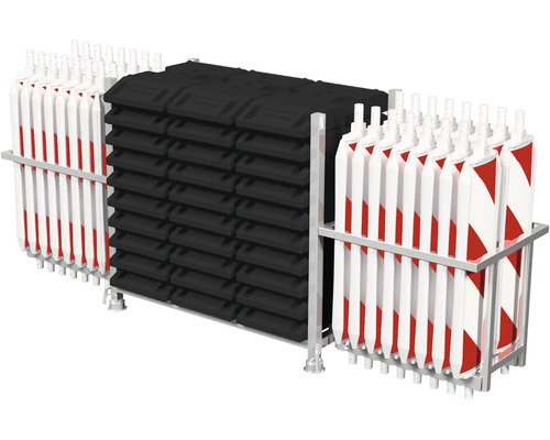 Gelagerte Bauzäune und Wasserbarrieren für Baustellenabsperrung