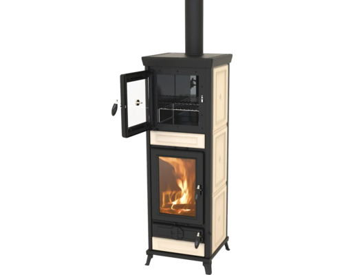 Kaminofen Thermorossi Anna Evo beige Gusseisen Keramik beige 13,8 kW mit Wärmefach Kaminofen mit offenem Backfach und brennendem Holz im Feuerraum