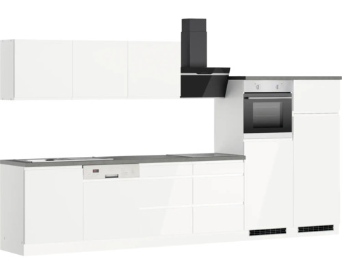 Moderne Küche mit weißen Schränken, Dunstabzugshaube und Einbaugeräten