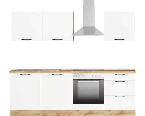 Küchenzeile mit weißen Schränken, Dunstabzugshaube und Holzarbeitsplatte