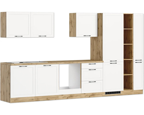 Küchenzeile mit weißen Fronten und Arbeitsplatte in Holzoptik