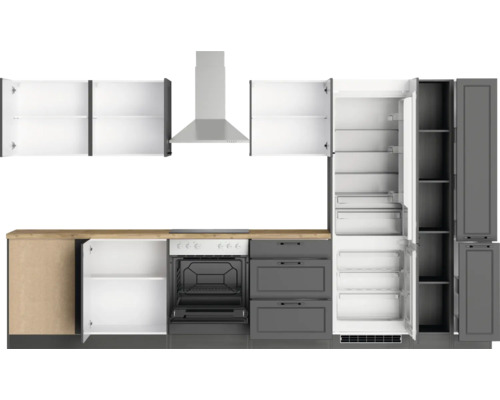 Küchenzeile mit Hängeschränken, Dunstabzugshaube, Herd, Backofen, Schubladen und Kühlschrank