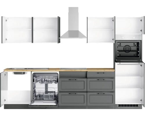 Küchenzeile mit Hängeschränken, Dunstabzugshaube, Spülmaschine und Einbaubackofen