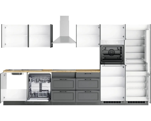 Komplette Küche mit Hängeschränken, Spüle, Geschirrspüler, Kochfeld, Dunstabzugshaube, Backofen und Kühlschrank