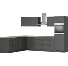 Komplette Küche mit Hängeschränken, Dunstabzugshaube, Arbeitsplatte und Einbaubackofen