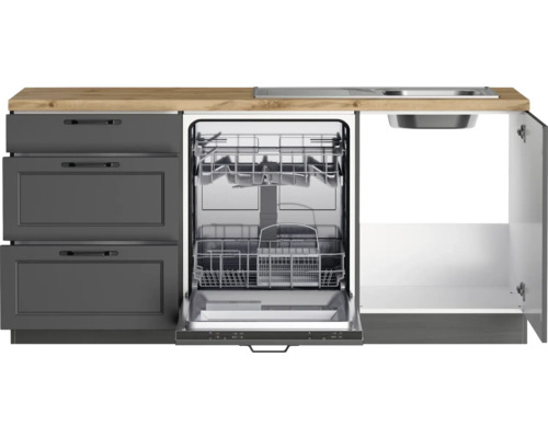 Küchenzeile mit Spüle, Geschirrspüler und Schränken