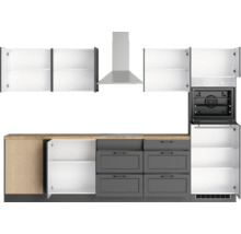 Küchenzeile mit Spülenunterschrank, Schubladen, Backofen und Dunstabzugshaube